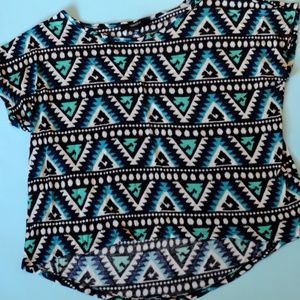 Triangle/Aztec Printed High Low Shirt